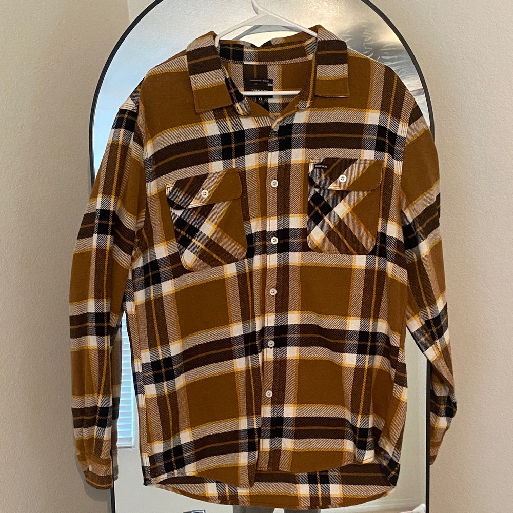 Brixton Men's Tan and Black Plaid Button Down Shirt
